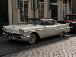 1958 Cadillac Coupe de Ville (front)