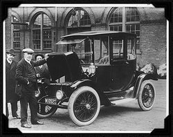 Edison and an electric car, 1913 (courtesy of the National Museum of American History)