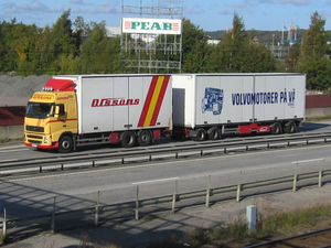 The most common truck-trailer in Sweden.