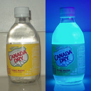 Tonic water, in normal light and UV.